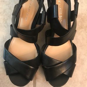 Super Cute Gianni Bini Wedges!